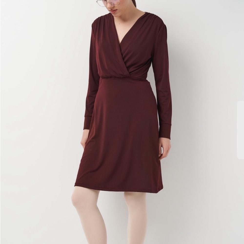 H&M Burgundy Wrap Dress M Long Sleeve V-Neck Gold Buttons | Stock Photo